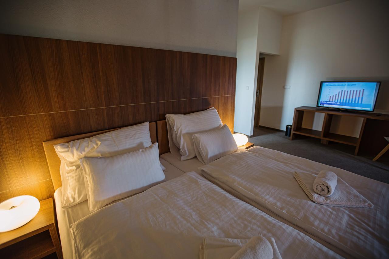 Hotel Na Sustne Krupá المظهر الخارجي الصورة