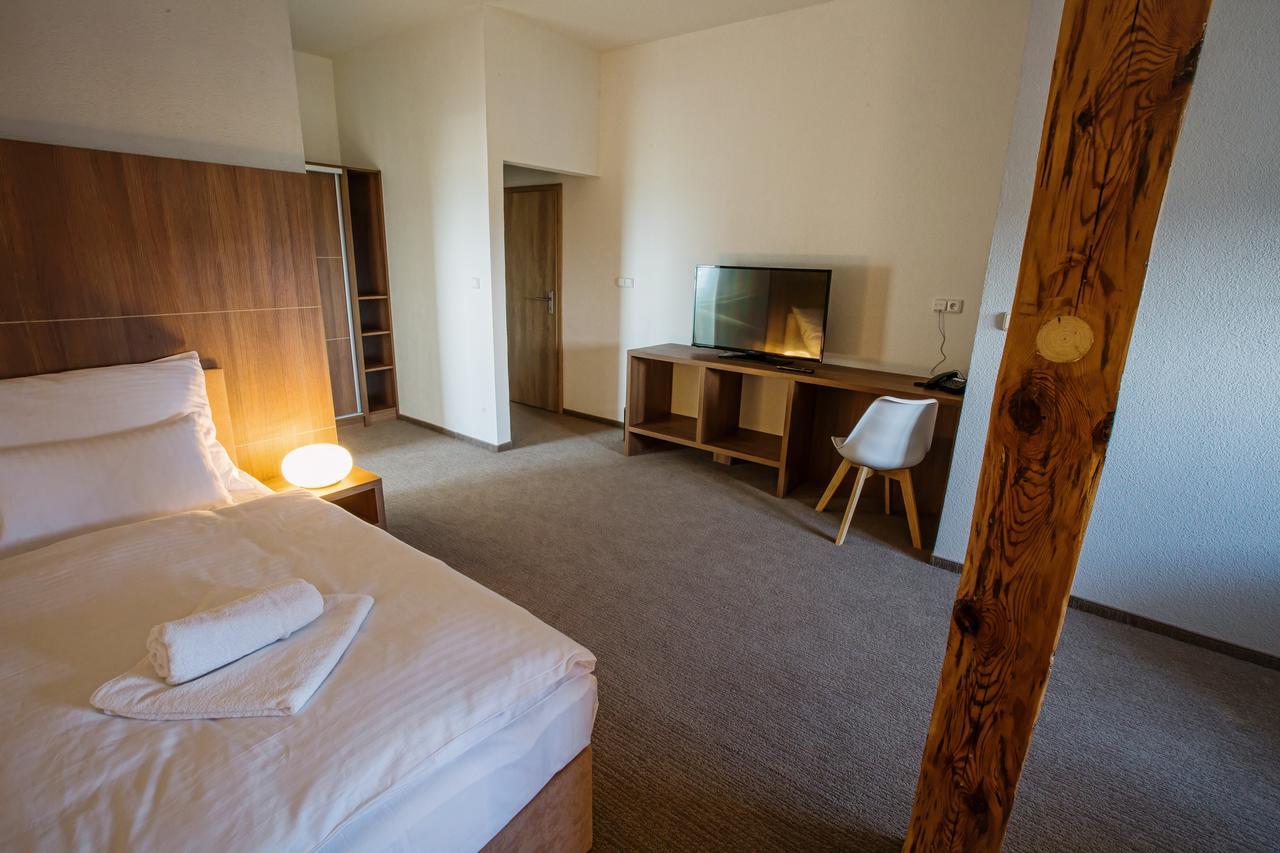 Hotel Na Sustne Krupá المظهر الخارجي الصورة